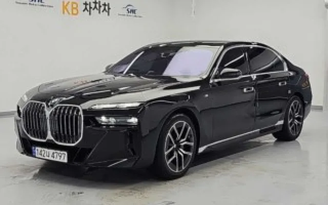 제네시스G70 중고차 7시리즈 (G70) 740i xDrive M 스포츠 리미티드 매물 사진 3 - 2024/04 15,182km